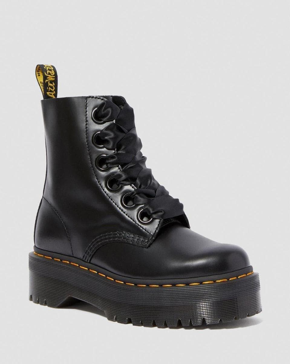 Boutique dr martens best sale